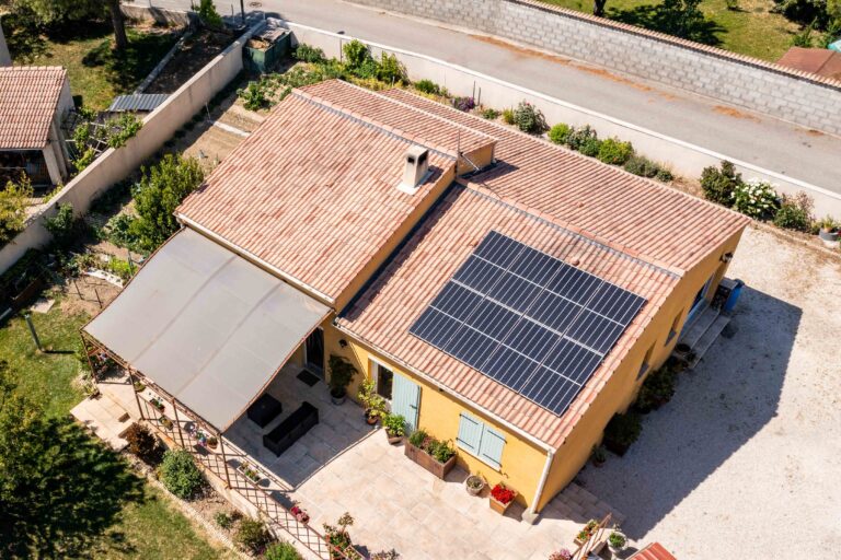 découvrez les meilleures batteries solaires de 2025 pour un approvisionnement énergétique durable et efficace. maximisez votre autonomie énergétique grâce aux dernières innovations en matière de stockage d'énergie solaire.