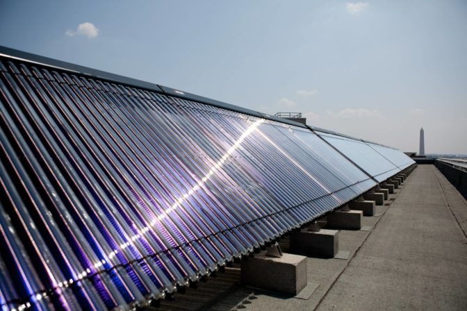 Pourquoi opter pour un chauffe-eau solaire compact en 2025 ? découvrez le chauffe-eau solaire compact 2025, une solution écologique et efficace pour réduire votre facture d'énergie tout en préservant l'environnement. avec son design moderne et sa performance améliorée, profitez d'une eau chaude sanitaire à moindre coût. idéal pour les petits espaces, ce dispositif allie esthétique et fonctionnalité pour un confort optimal.