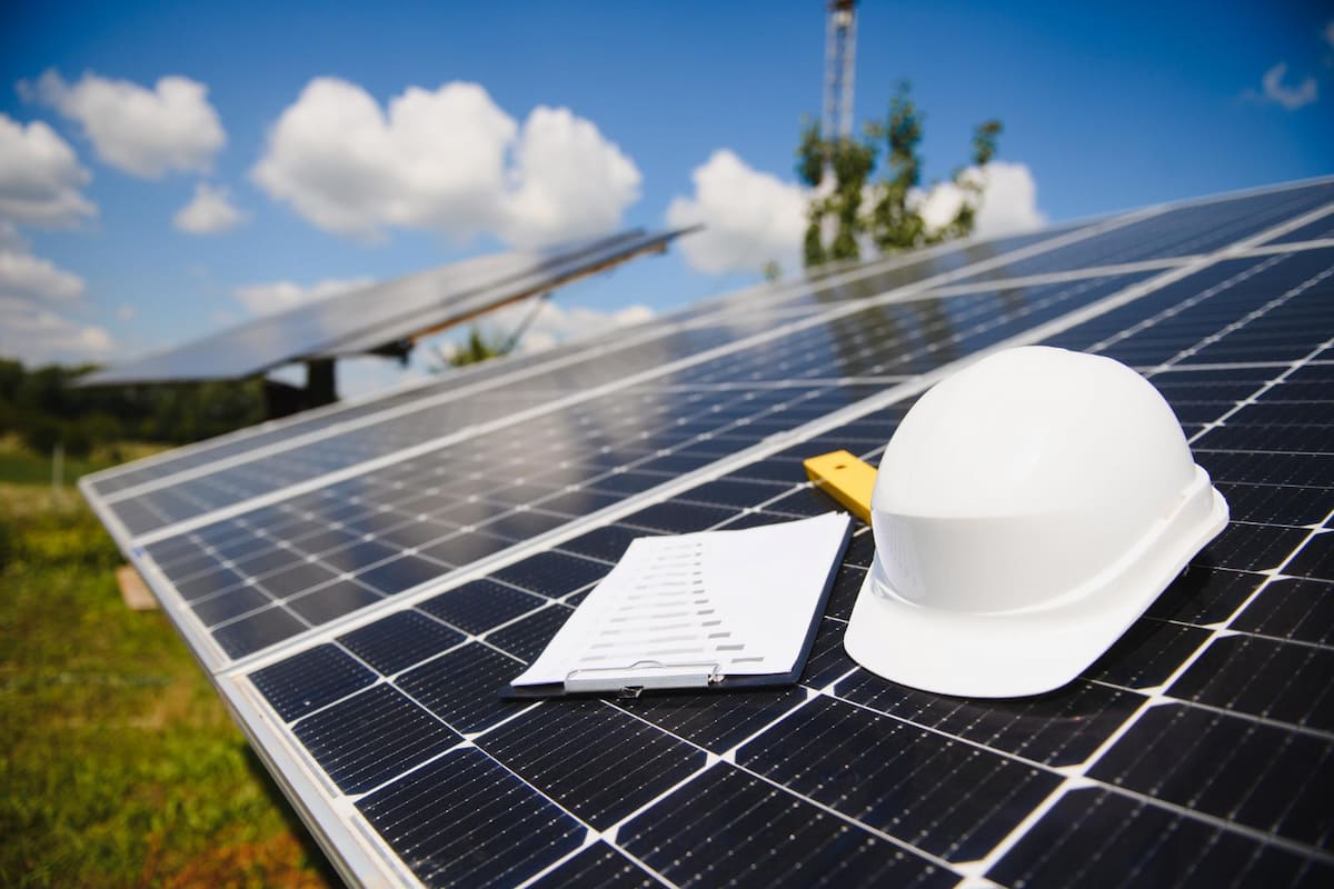 découvrez la durée de vie des panneaux solaires, un facteur essentiel pour évaluer leur performance et rentabilité. informez-vous sur les technologies, l'entretien et les conditions d'installation qui influencent leur longévité.