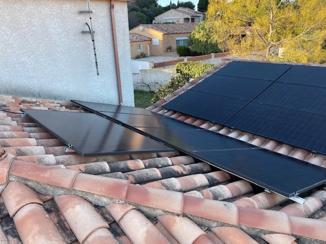 Comment réussir l'installation de panneaux solaires en 2025 découvrez comment installer des panneaux solaires en 2025 pour maximiser votre efficacité énergétique et réduire vos factures d'électricité. suivez notre guide complet pour une installation optimale qui allie durabilité et performance.