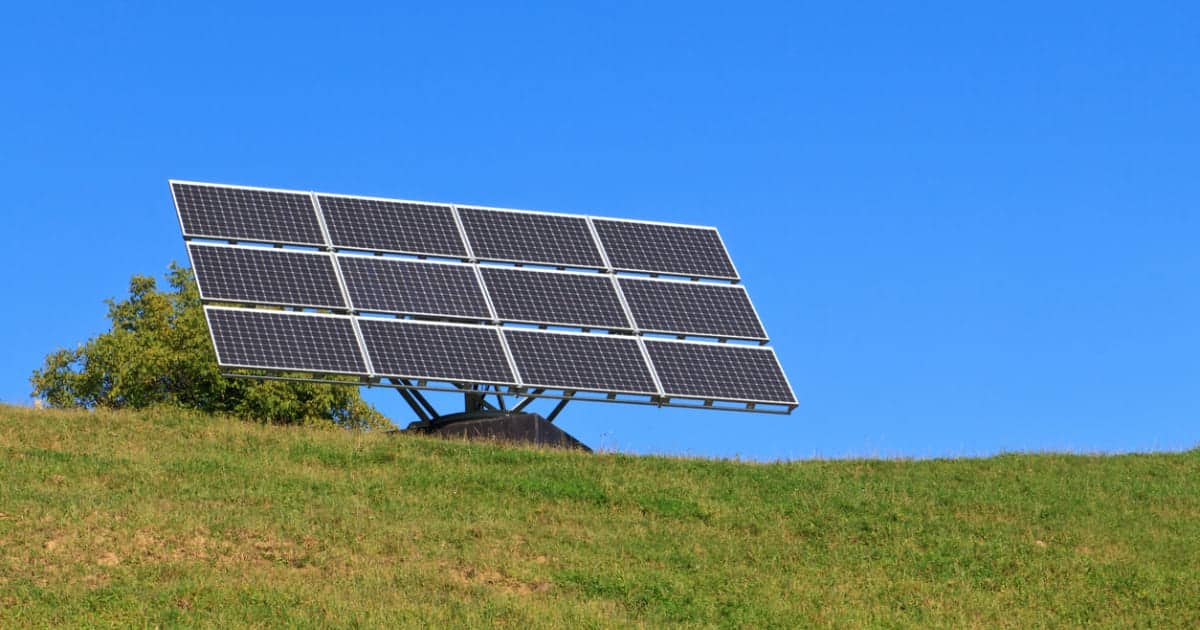 Installation de panneaux solaires : tout ce qu'il faut savoir découvrez les avantages des panneaux solaires pour une énergie renouvelable, économique et durable. informez-vous sur leur installation, leur entretien et les subventions disponibles pour transformer votre maison en une source d'énergie propre.