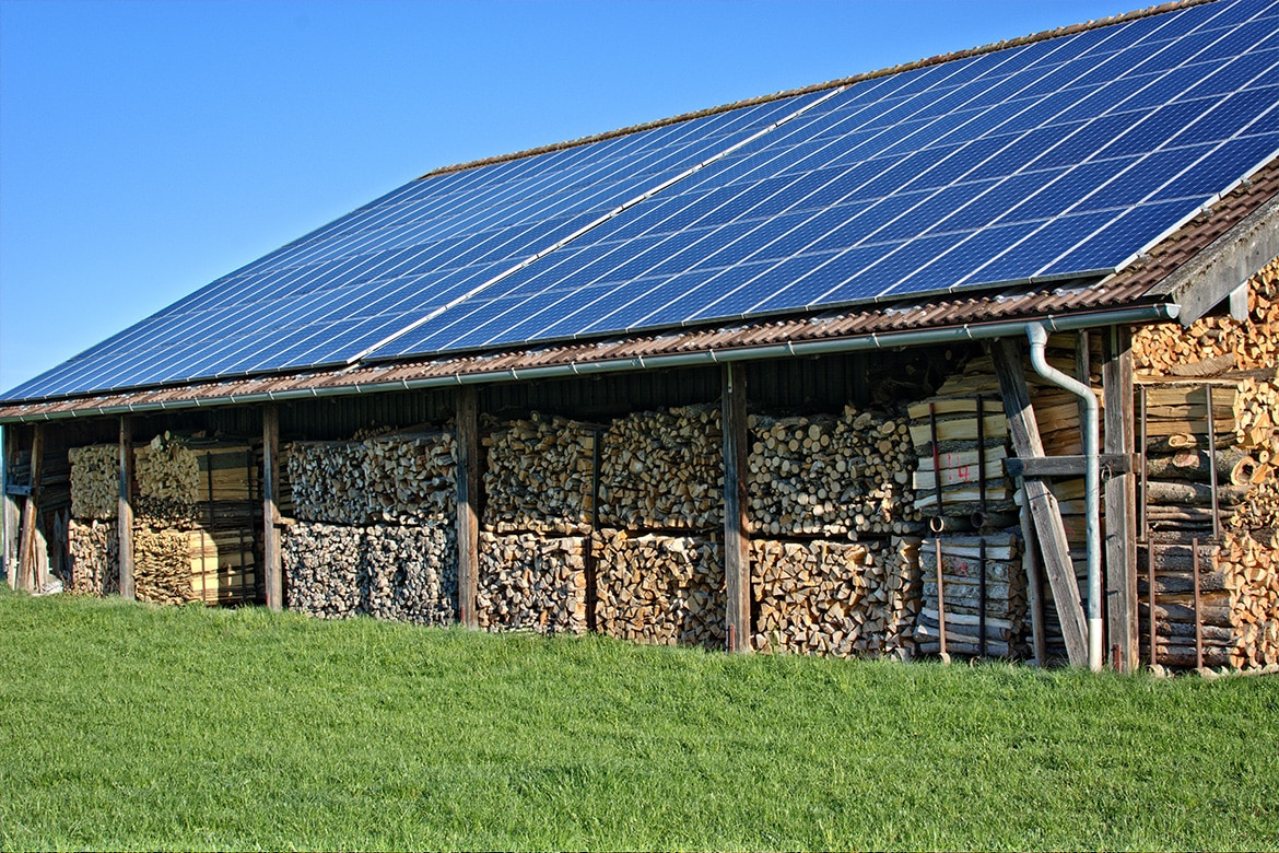 découvrez les obligations légales et réglementaires liées à l'utilisation de l'énergie solaire dans le secteur agricole. apprenez comment intégrer efficacement les solutions solaires pour améliorer la durabilité de vos exploitations tout en respectant les normes en vigueur.