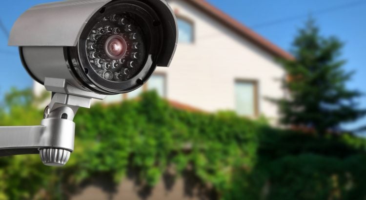 découvrez l'importance de la surveillance par caméras pour assurer la sécurité de vos biens et de vos proches. nos solutions vous offrent une protection optimale grâce à une technologie avancée et un contrôle à distance. restez serein en surveillant chaque recoin de votre espace.
