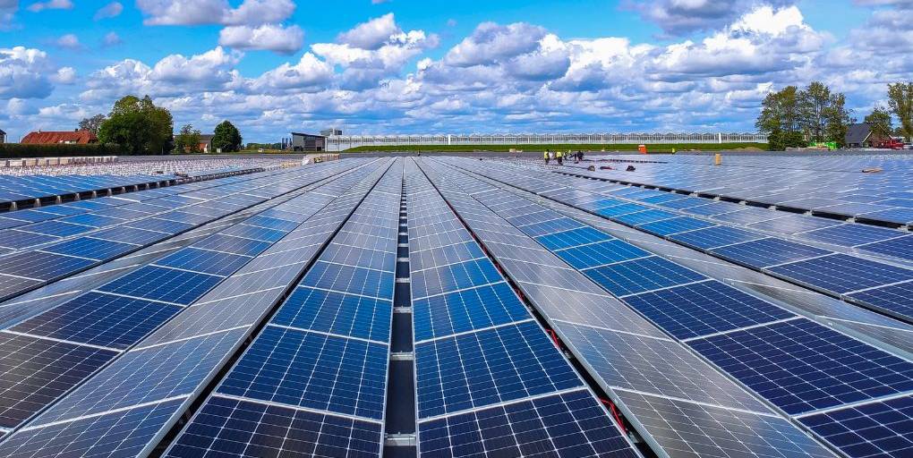 découvrez les records de récupération des panneaux solaires en 2023, avec des innovations et des performances optimales pour un recyclage efficace et durable.