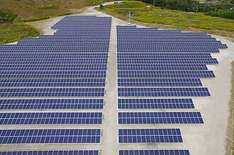 tokyo rend obligatoire l'installation de panneaux solaires à partir de 2025 pour promouvoir les énergies renouvelables et réduire l'empreinte carbone.